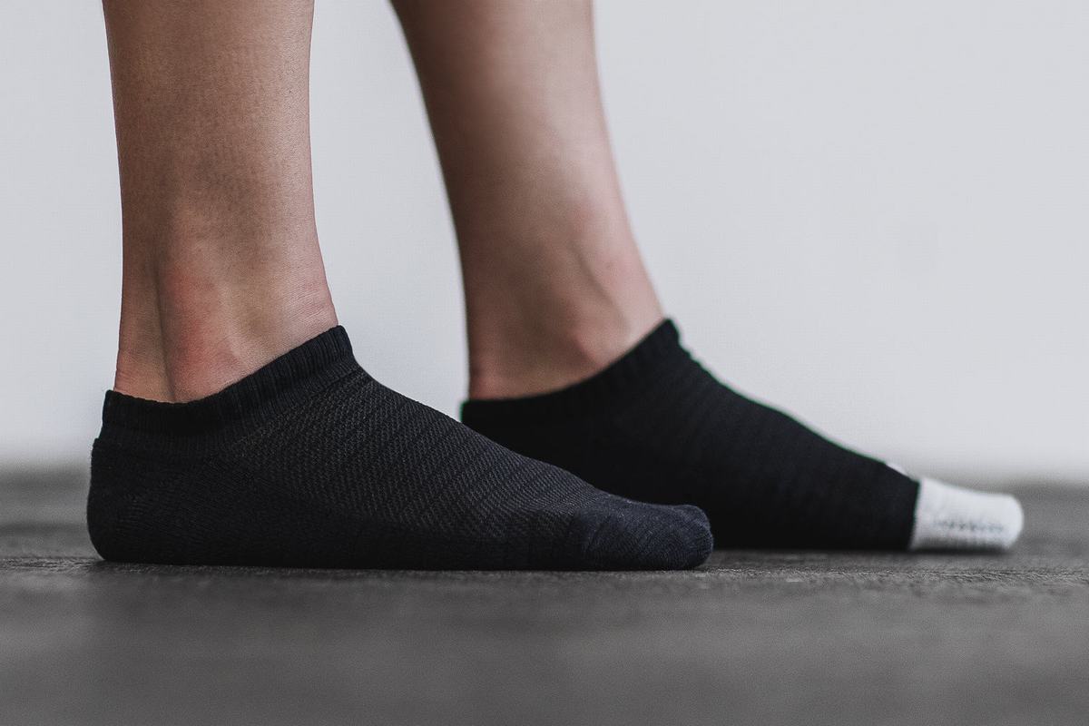 Nobull Low Women's Socks Black | Australia (OK4126)